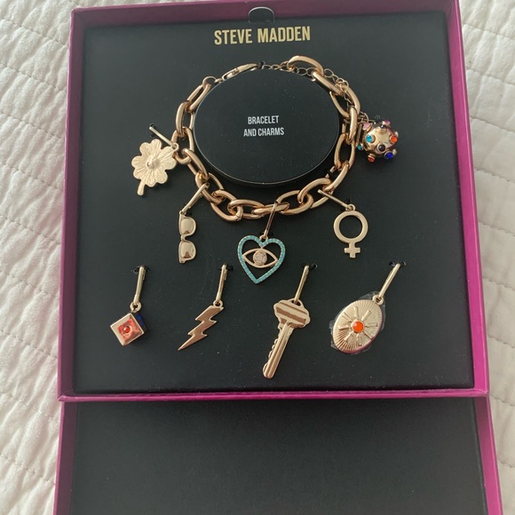 Steve Madden Jewelry - NEW Steve Madden Multi Charms Bracelet